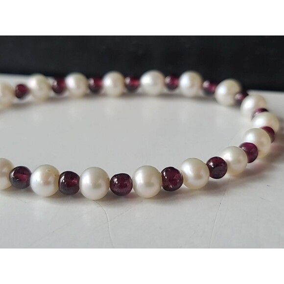 925 Sterling Silver Pearl & Garnet Beaded Bracelet With Heart & Amethyst Charms - Picture 5 of 10